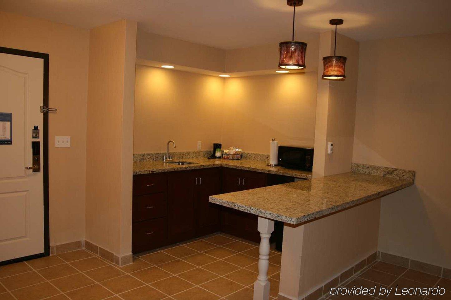 Hampton Inn & Suites New Castle, PA Zimmer foto